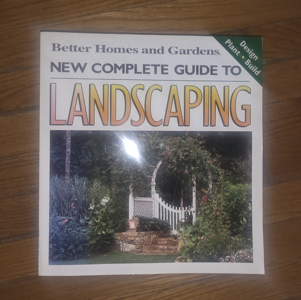 Better Homes And Gardens New Complete Guife To Landscaping Book
